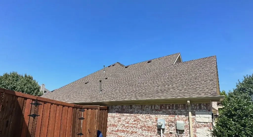 Completed roof replacement project in Oakdale